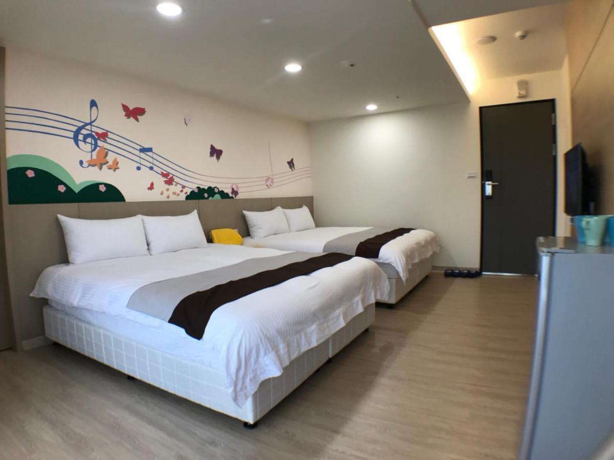 Music City Inn Kaohsiung Exterior photo