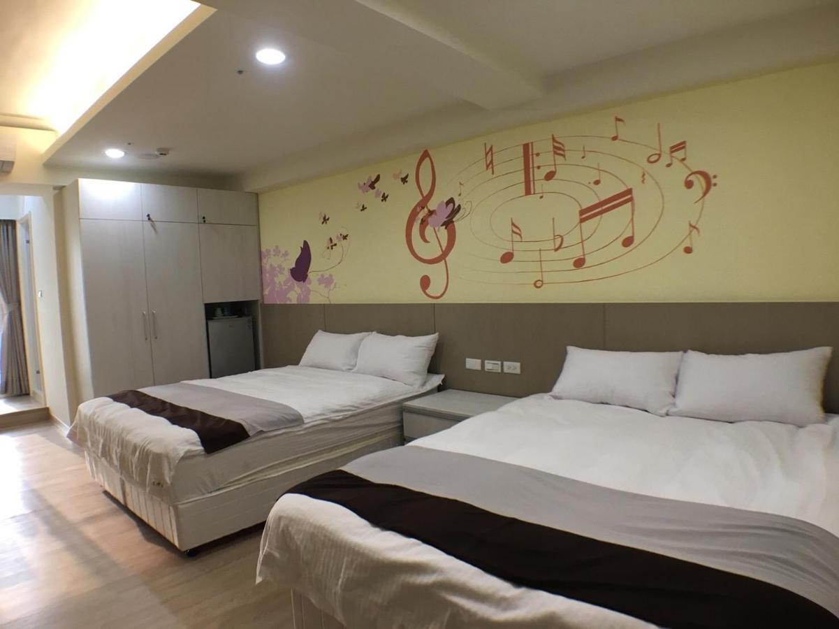 Music City Inn Kaohsiung Exterior photo