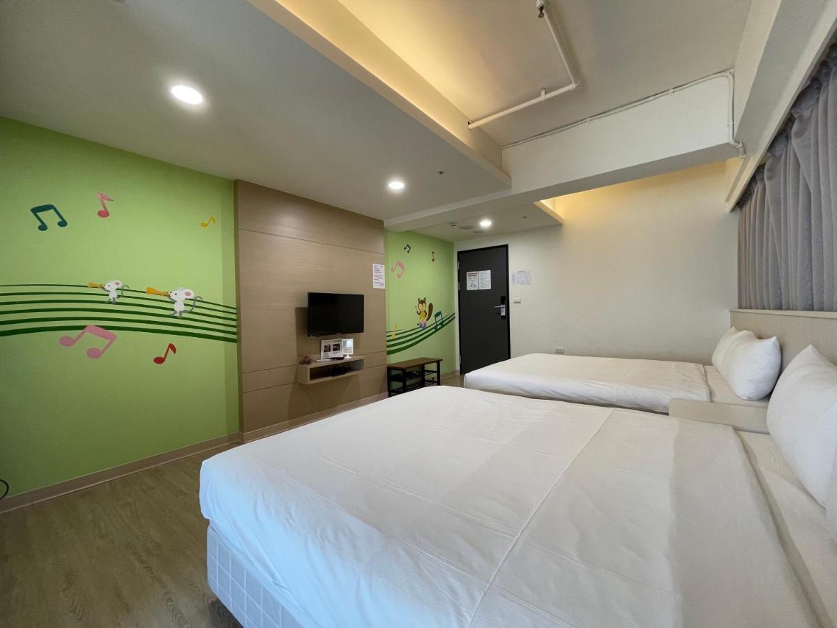 Music City Inn Kaohsiung Exterior photo