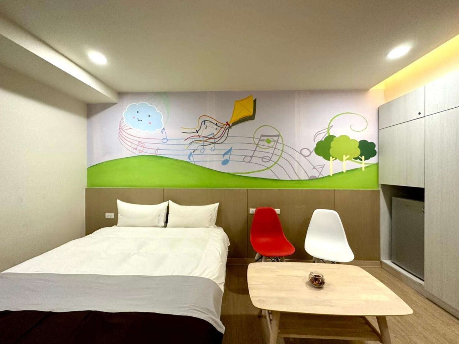Music City Inn Kaohsiung Exterior photo