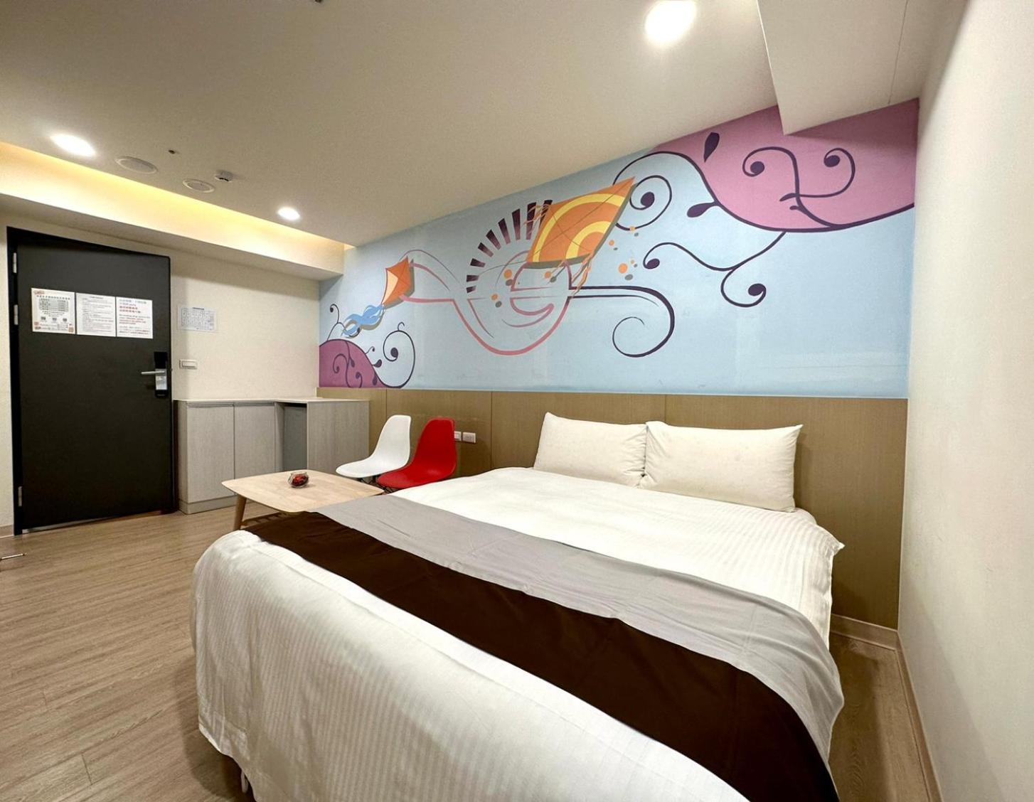 Music City Inn Kaohsiung Exterior photo