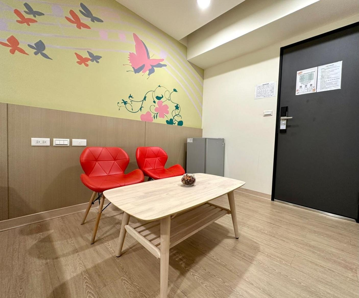 Music City Inn Kaohsiung Exterior photo