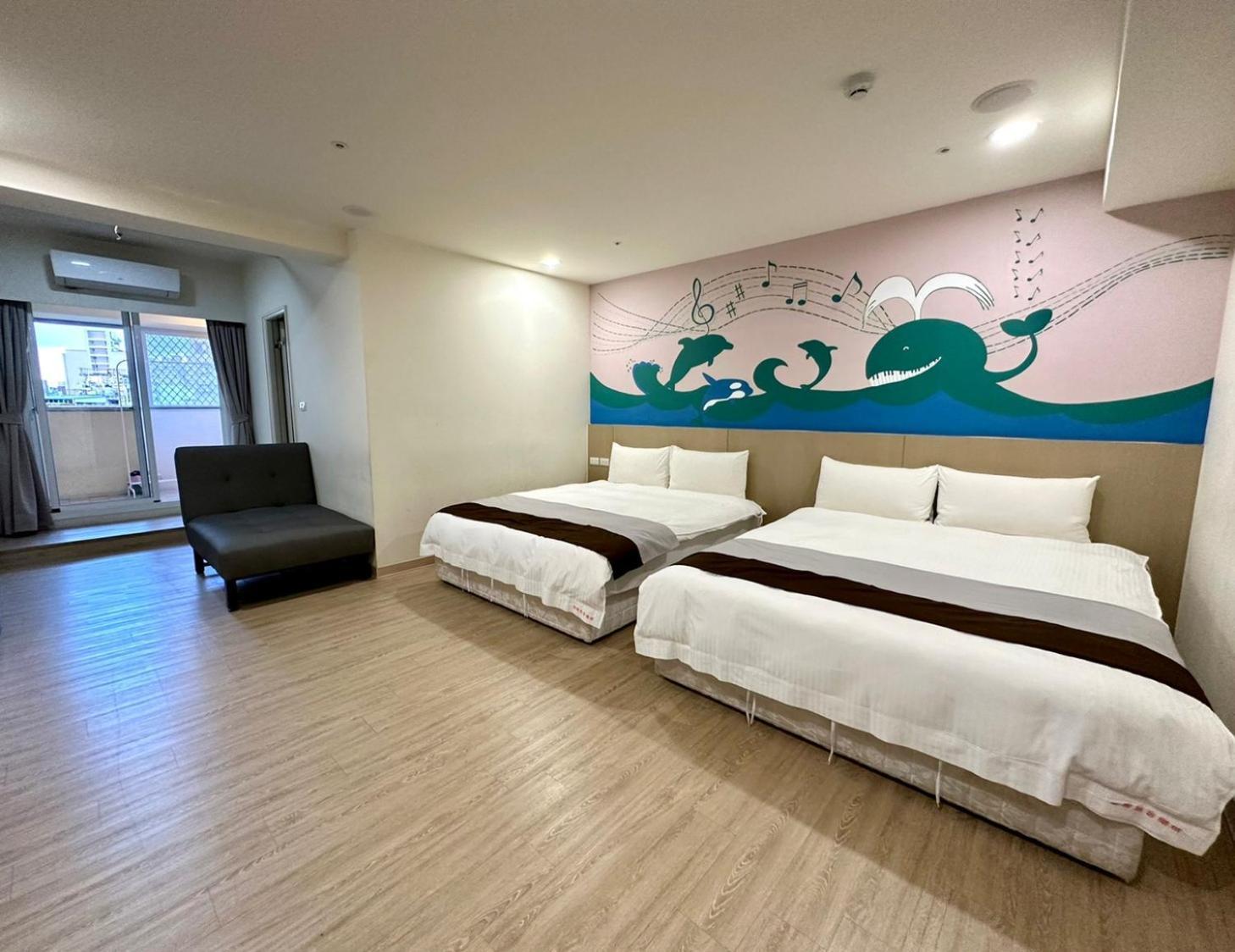 Music City Inn Kaohsiung Exterior photo
