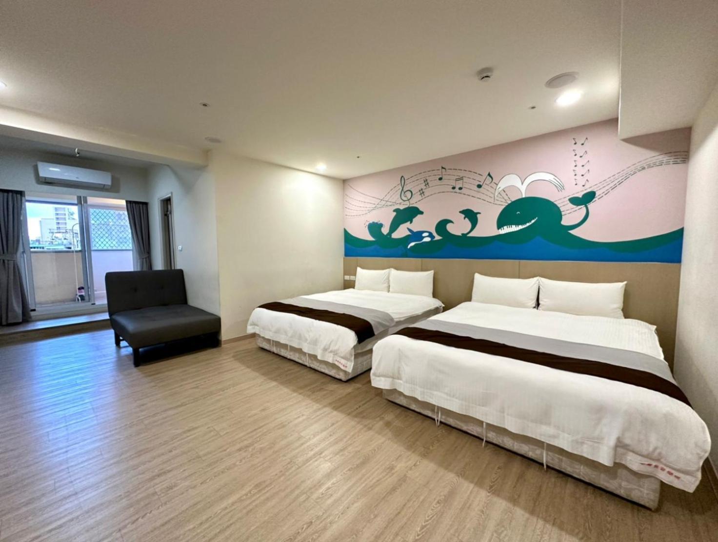 Music City Inn Kaohsiung Exterior photo