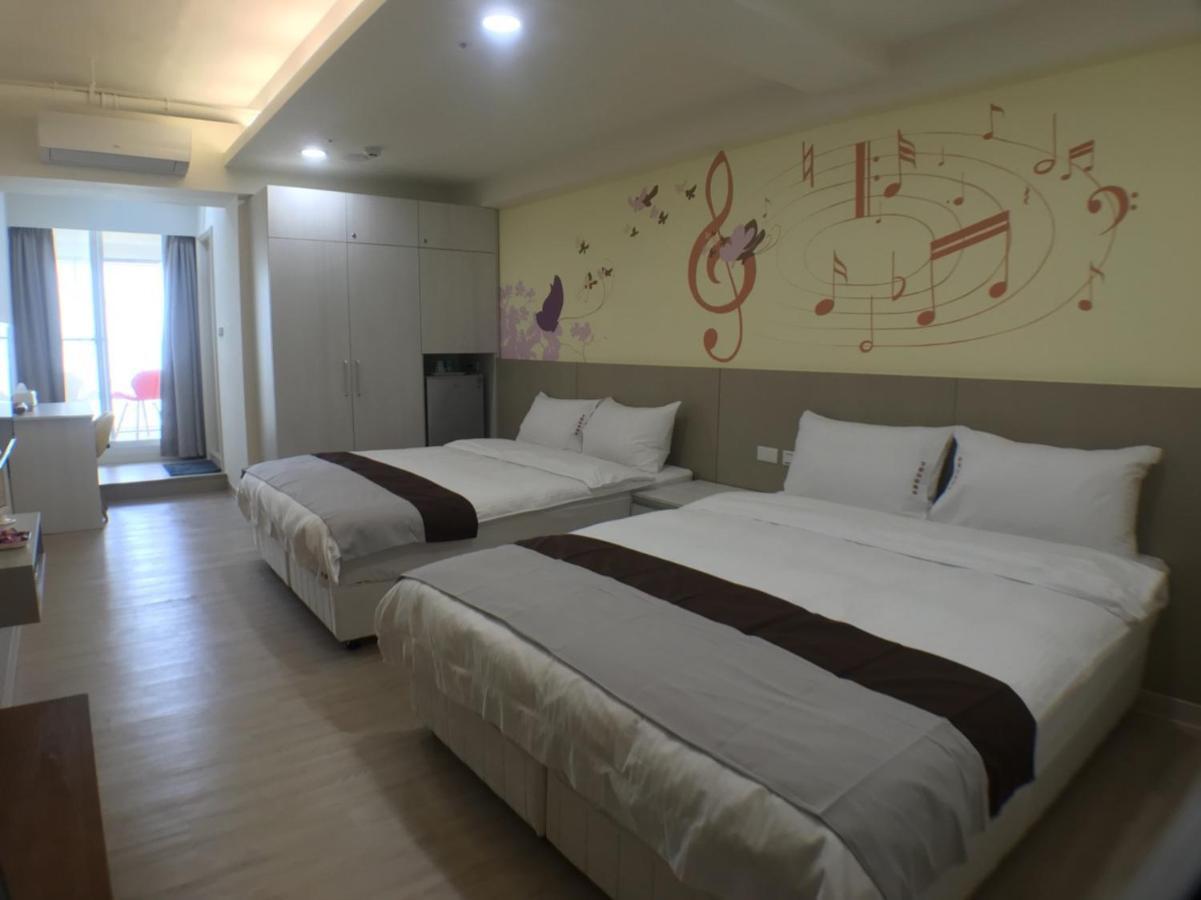 Music City Inn Kaohsiung Exterior photo
