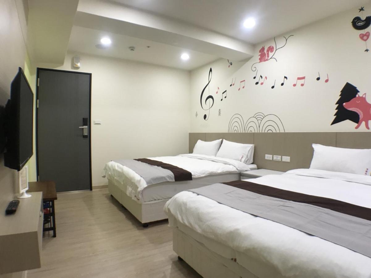 Music City Inn Kaohsiung Exterior photo